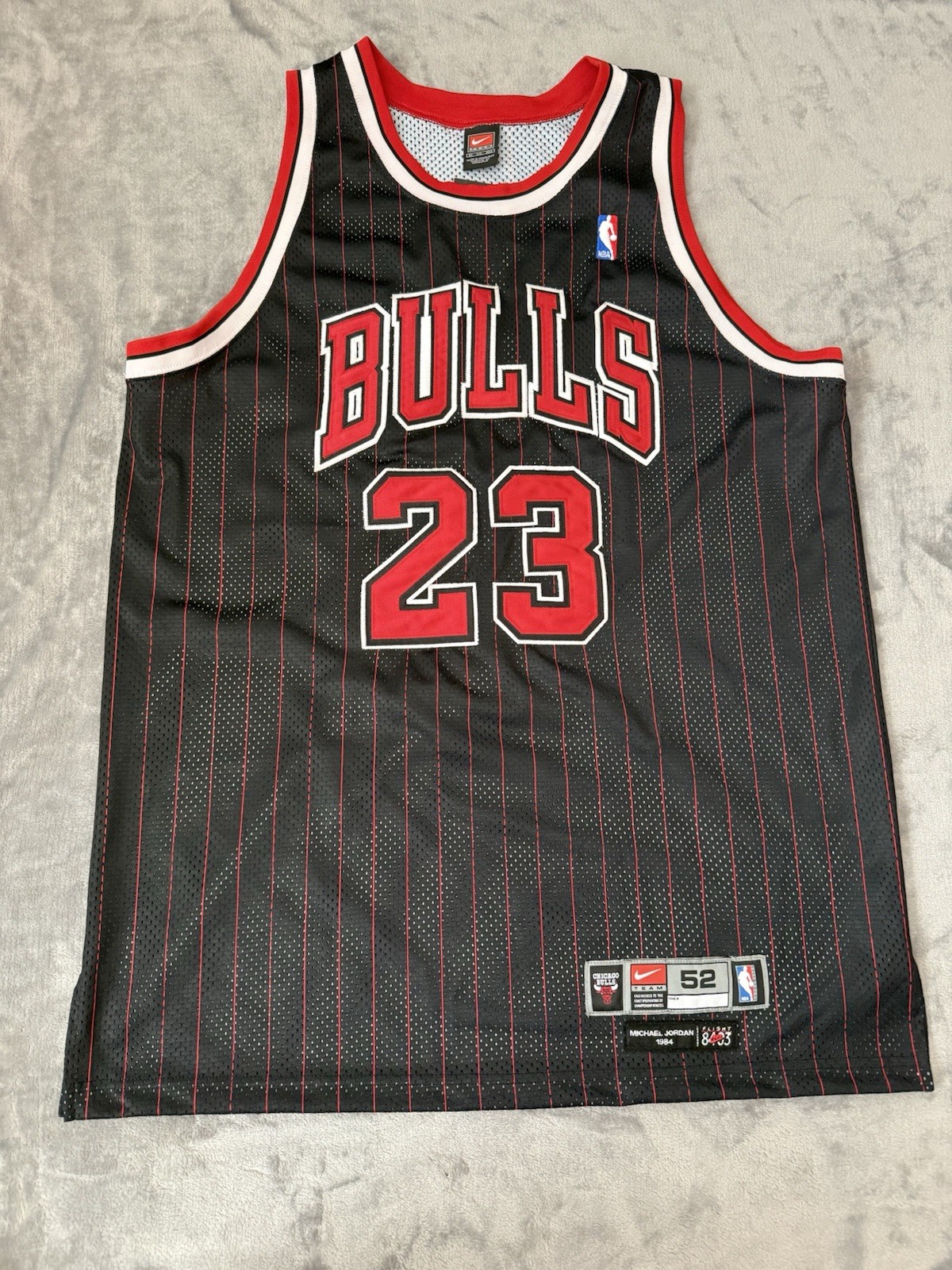 Chicago Bulls Vintage Nike Michael Jordan Authentic Jersey Black Pinstripe Sz 52