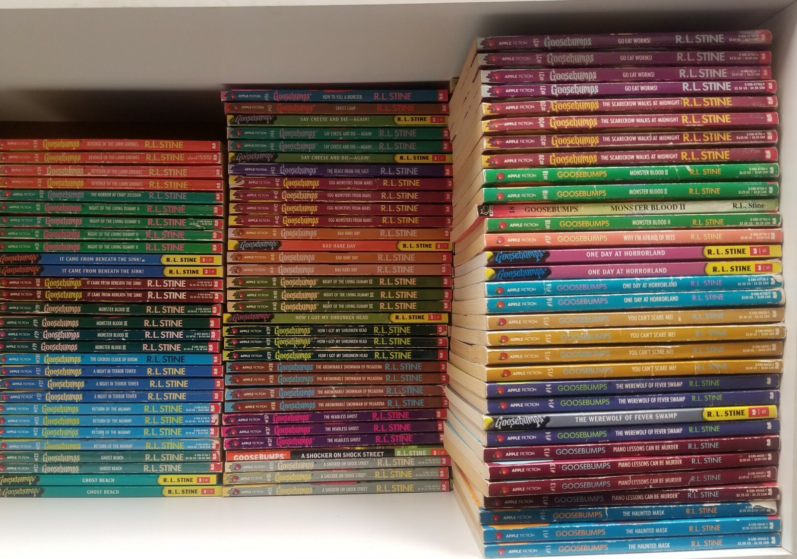 R. L. Stine Goosebumps (Give Yourself, Series 2000) Choose Build PICK YOUR OWN R. L. Stine Goosebumps (Give Yourself, Series 2000) Choose Build PICK YOUR OWN