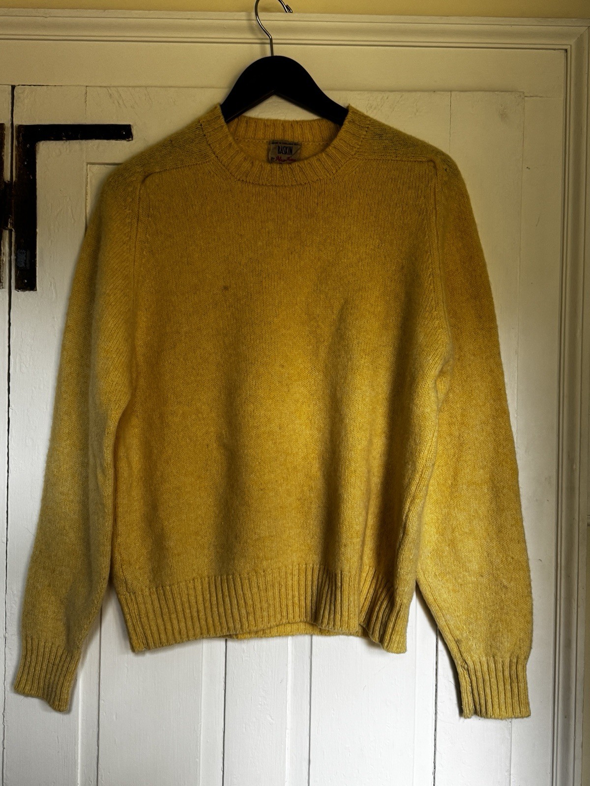 Vintage 70s Baskin Alan Paine Shetland Wool Crewneck Sweater Mens 46 Yellow