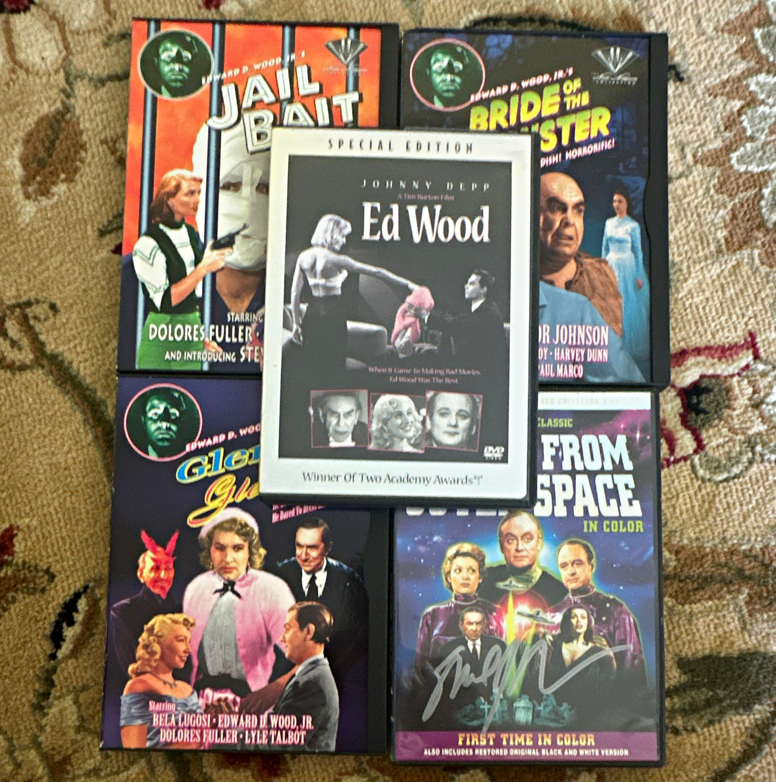 Ed Wood DVD Special Edition 5 movies Plan Nine is signed Johnny Depp Tim Burton