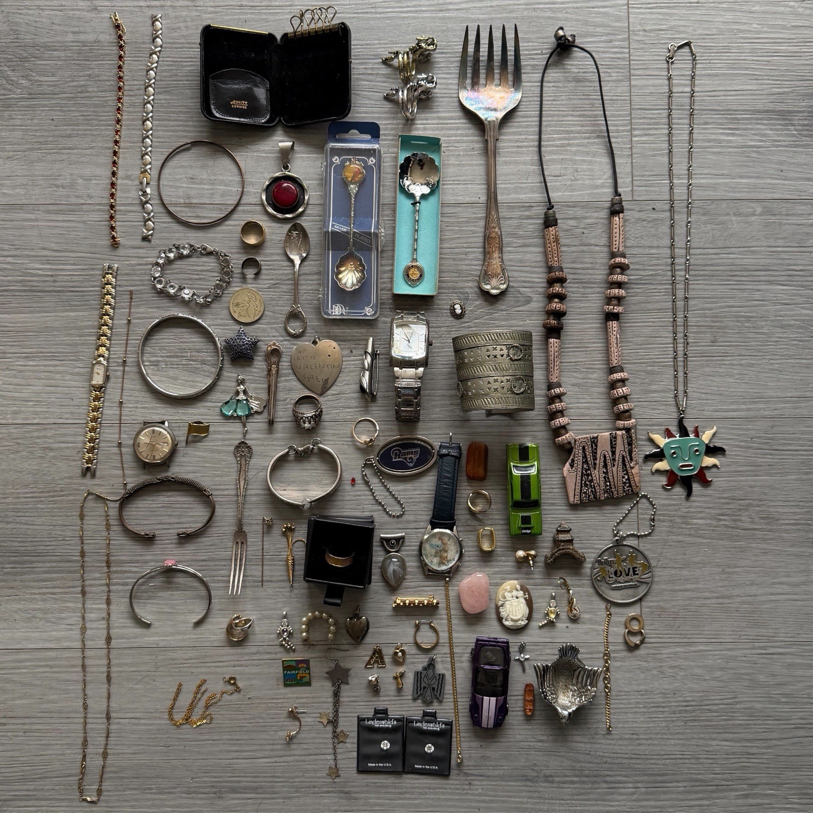 VINTAGE MIXED COLLECTIBLES & JEWELRY JUNK DRAWER  LOT & MORE AS IS READ DESCRIPT