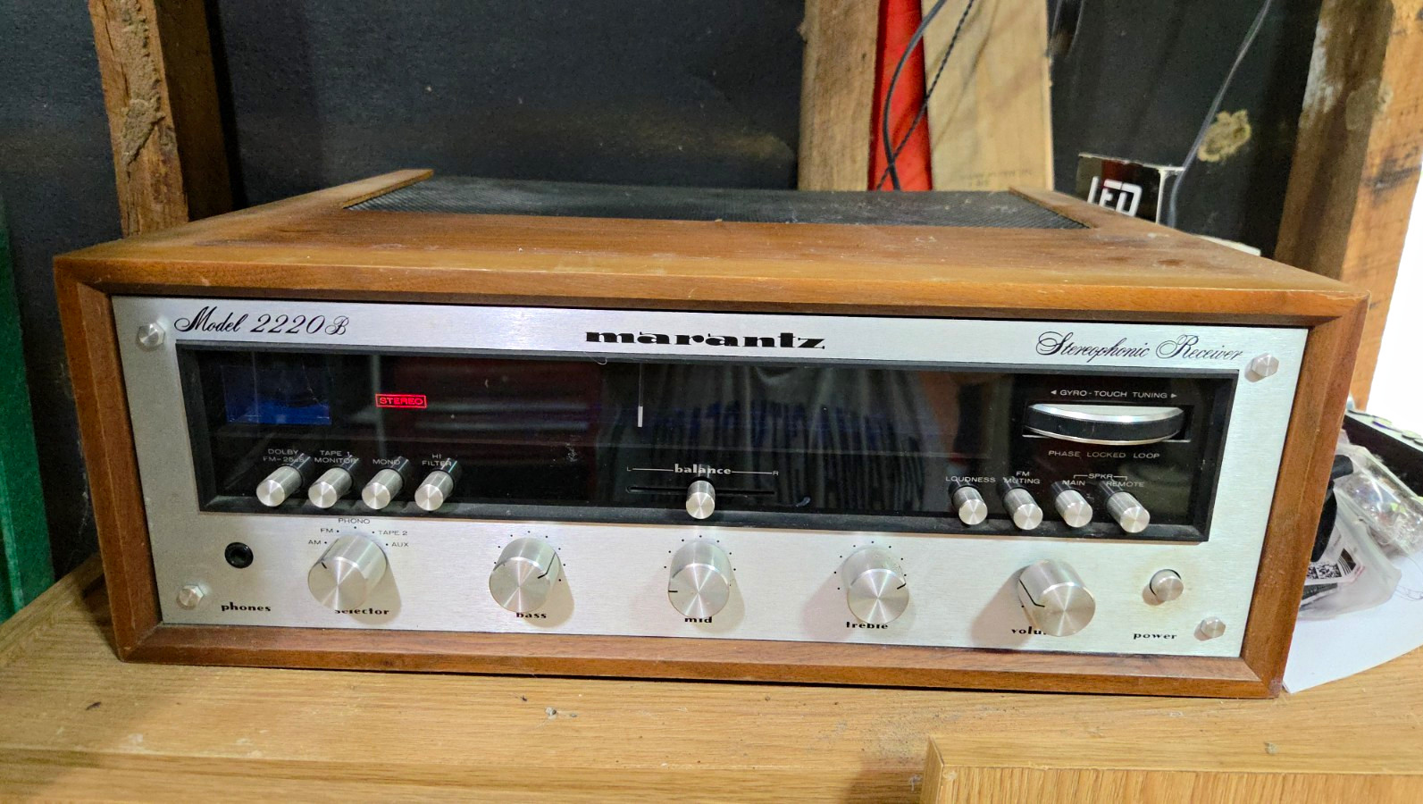 Marantz 2220B Stereophonic Stereo Receiver, MPN Model 2220B Marantz 2220B Stereophonic Stereo Receiver, MPN Model 2220B