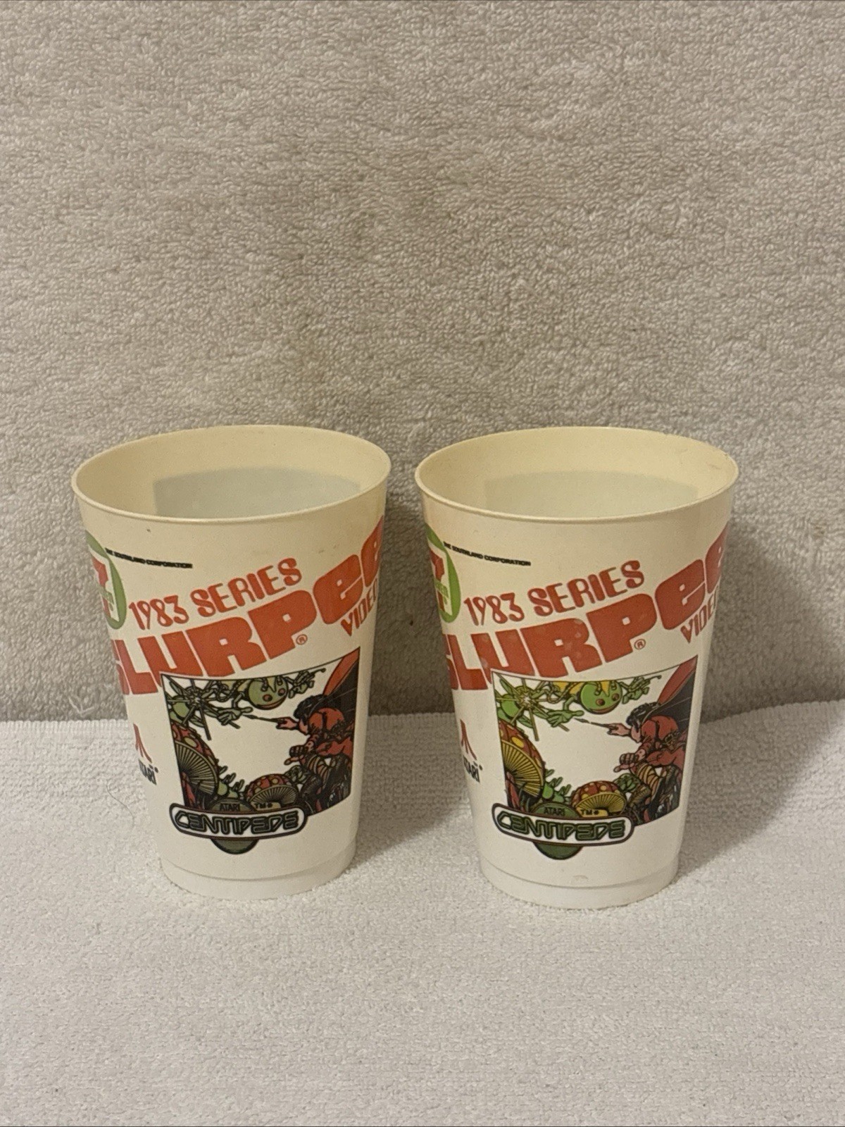 (2) Vintage 7-11 7-Eleven Slurpee Video Cup 1980 1981 1982: CENTIPEDE (2) Vintage 7-11 7-Eleven Slurpee Video Cup 1980 1981 1982: CENTIPEDE