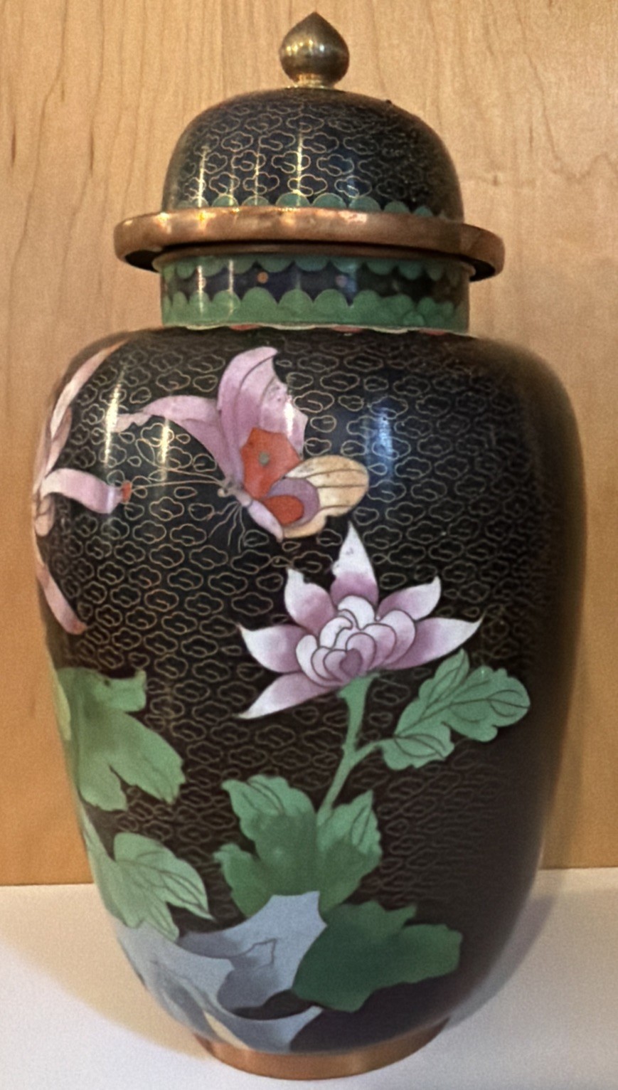Vintage Chinese Enamel with Brass floral Cloisonne lidded Ginger Jar or Urn 9”H Vintage Chinese Enamel with Brass floral Cloisonne lidded Ginger Jar or Urn 9”H