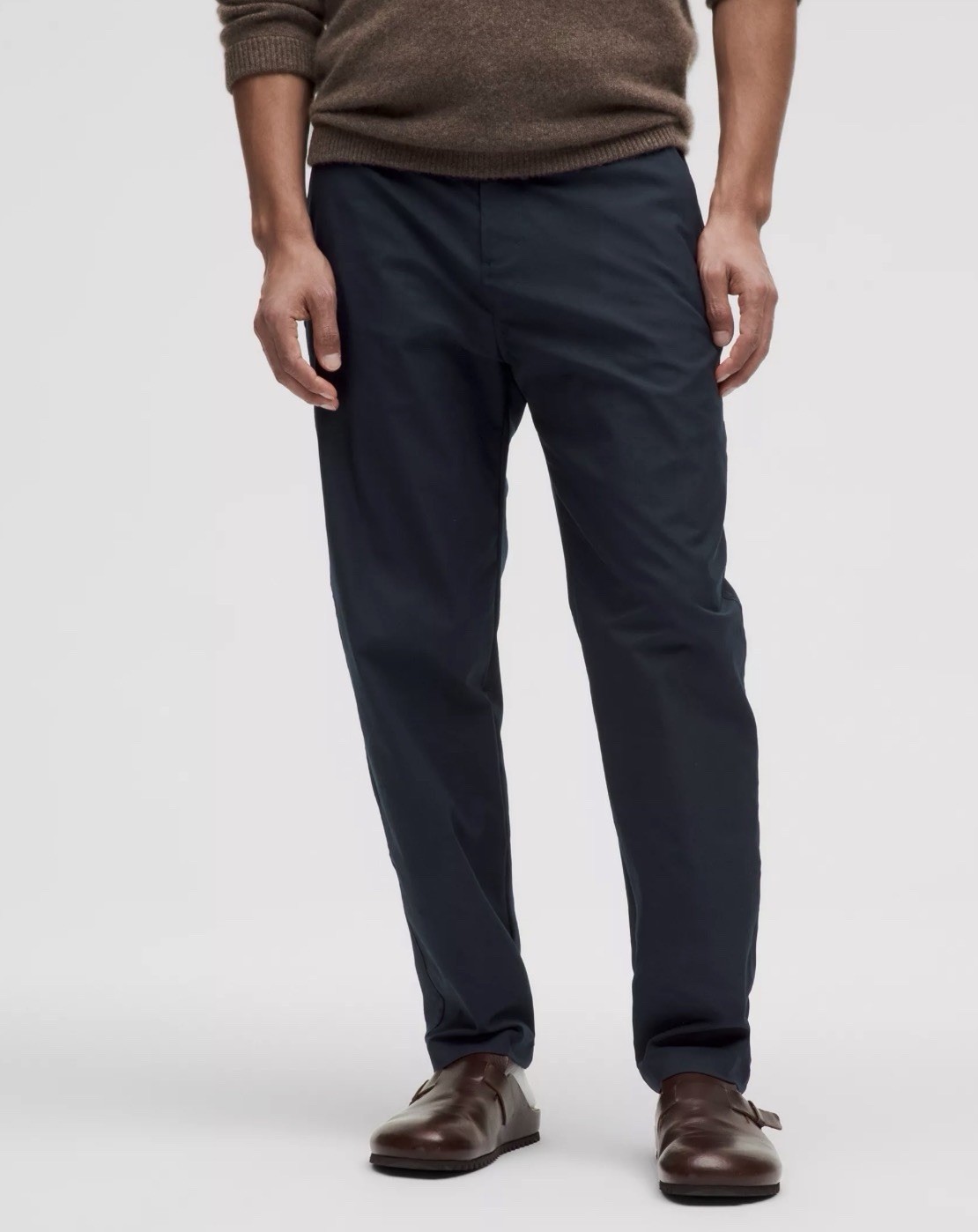 lululemon Relaxed-Tapered Smooth Twill Trouser 27\ lululemon Relaxed-Tapered Smooth Twill Trouser 27\