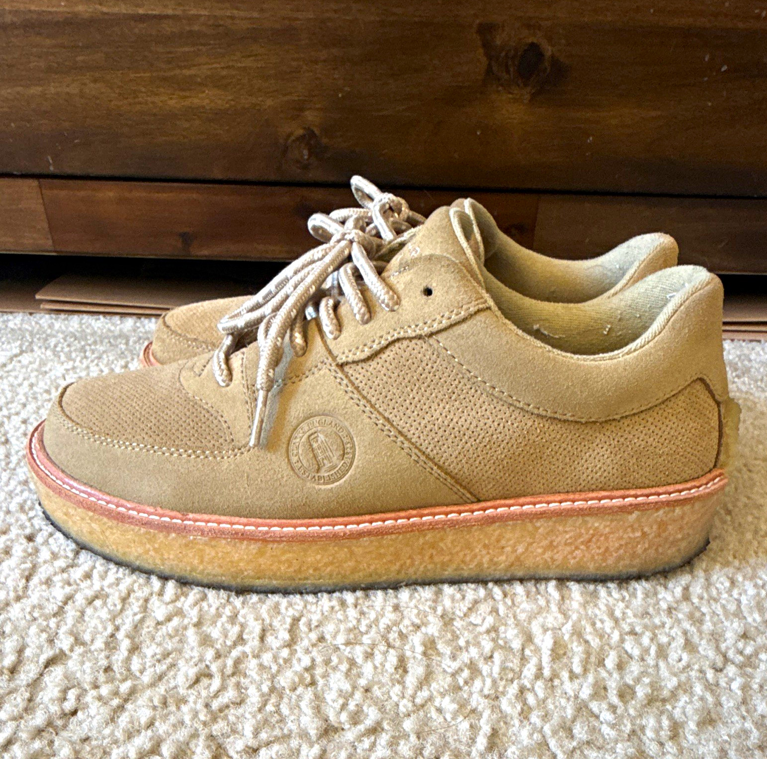 Clarks Street Men\'s Beige Suede Lace-Up Sneakers Clarks Street Men\'s Beige Suede Lace-Up Sneakers