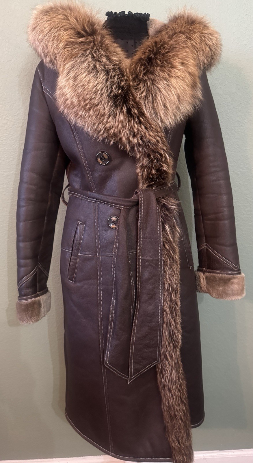 Vintage Italian Artisan Crafted Genuine Shearling Sheepskin Hooded Brown US 4-6 Vintage Italian Artisan Crafted Genuine Shearling Sheepskin Hooded Brown US 4-6