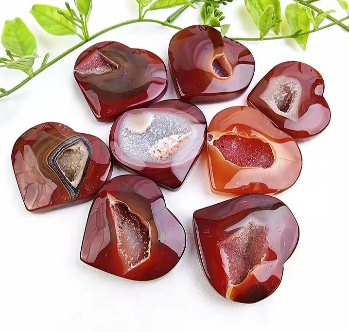 Red Agate Geode Heart, Puffy Natural Stone, Healing Crystal, Gemstone, 5-6 cm