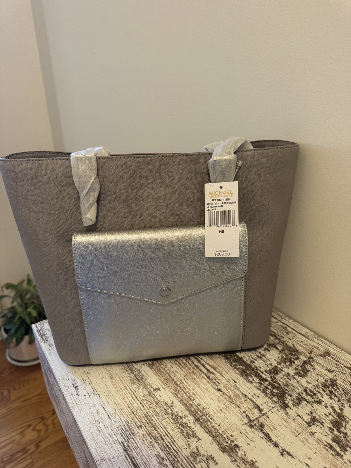 Michael Kors Jet Set Leather Large Snap Pocket Tote Silver NWT Michael Kors Jet Set Leather Large Snap Pocket Tote Silver NWT