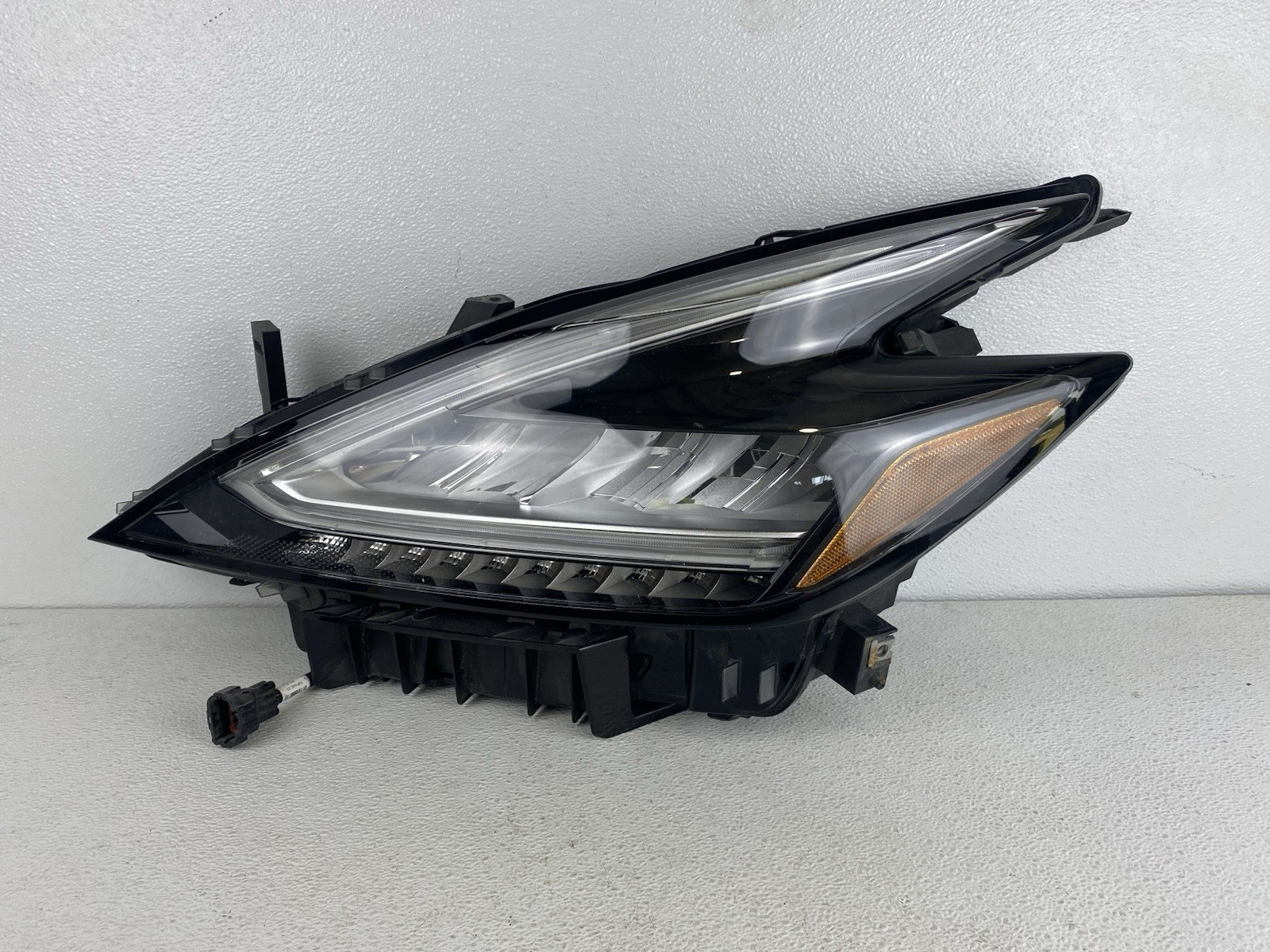 2019-2024 Nissan Murano LED Headlight Left Driver Side OEM