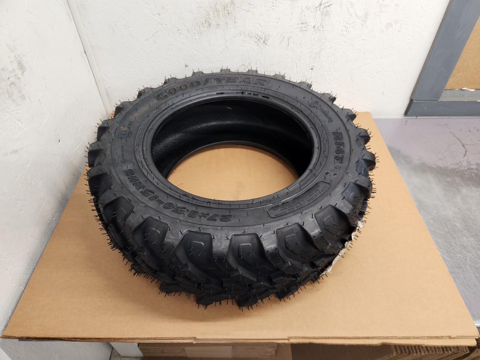 27x8.50-15 Goodyear Tire R14T 27x8.5x15 8 Ply D Load Tractor Mower New #M845 27x8.50-15 Goodyear Tire R14T 27x8.5x15 8 Ply D Load Tractor Mower New #M845