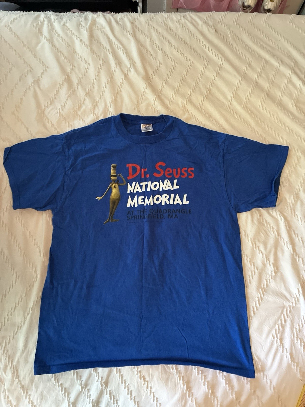 Vtg 2002 Dr Seuss National Memorial Shirt Size Large Springfield MA Museum Tee Vtg 2002 Dr Seuss National Memorial Shirt Size Large Springfield MA Museum Tee