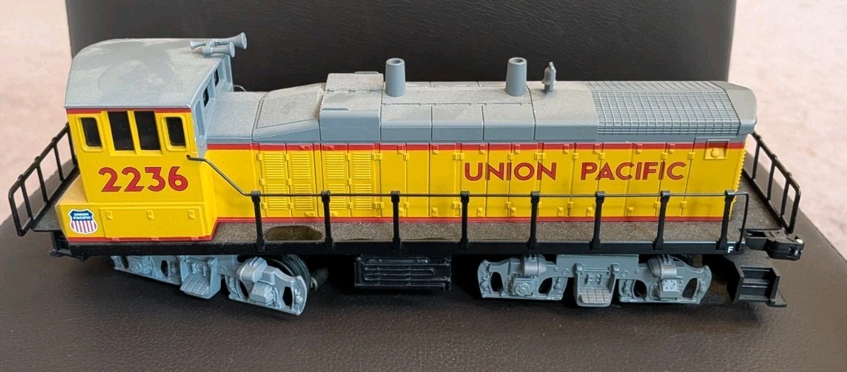 K-Line Electric Trains K2236 MP-15 O/027 Union Pacific SWITCHER LOCOMOTIVE K-Line Electric Trains K2236 MP-15 O/027 Union Pacific SWITCHER LOCOMOTIVE