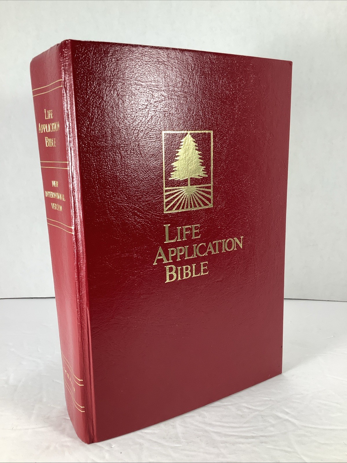 Tyndale Life Application Study Bible NIV ~Red Hardcover Tyndale Life Application Study Bible NIV ~Red Hardcover