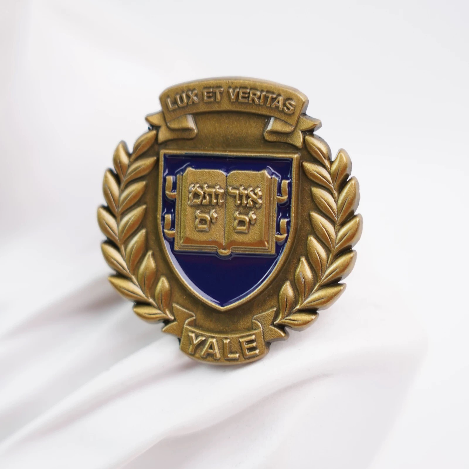 Yale University Enamel Pin Badge | Yale Logo Tin Alloy Lapel Pin Yale University Enamel Pin Badge | Yale Logo Tin Alloy Lapel Pin