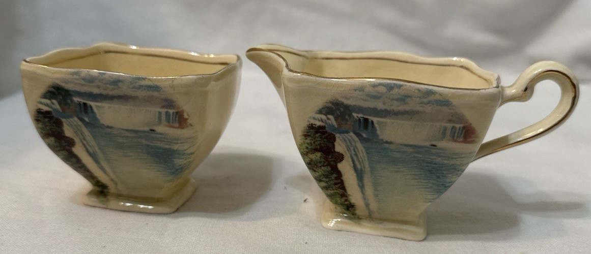 VTG ROYAL WINTON NIAGARA FALLS SOUVENIR CREAMER SUGAR SET ENGLAND