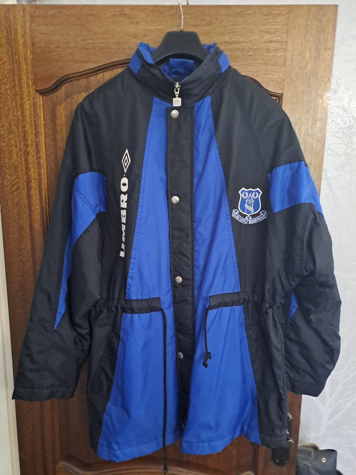 Vintage 1992 1993 Everton Umbro Bench Coat Jacket Size M 92/93 Premier League Vintage 1992 1993 Everton Umbro Bench Coat Jacket Size M 92/93 Premier League