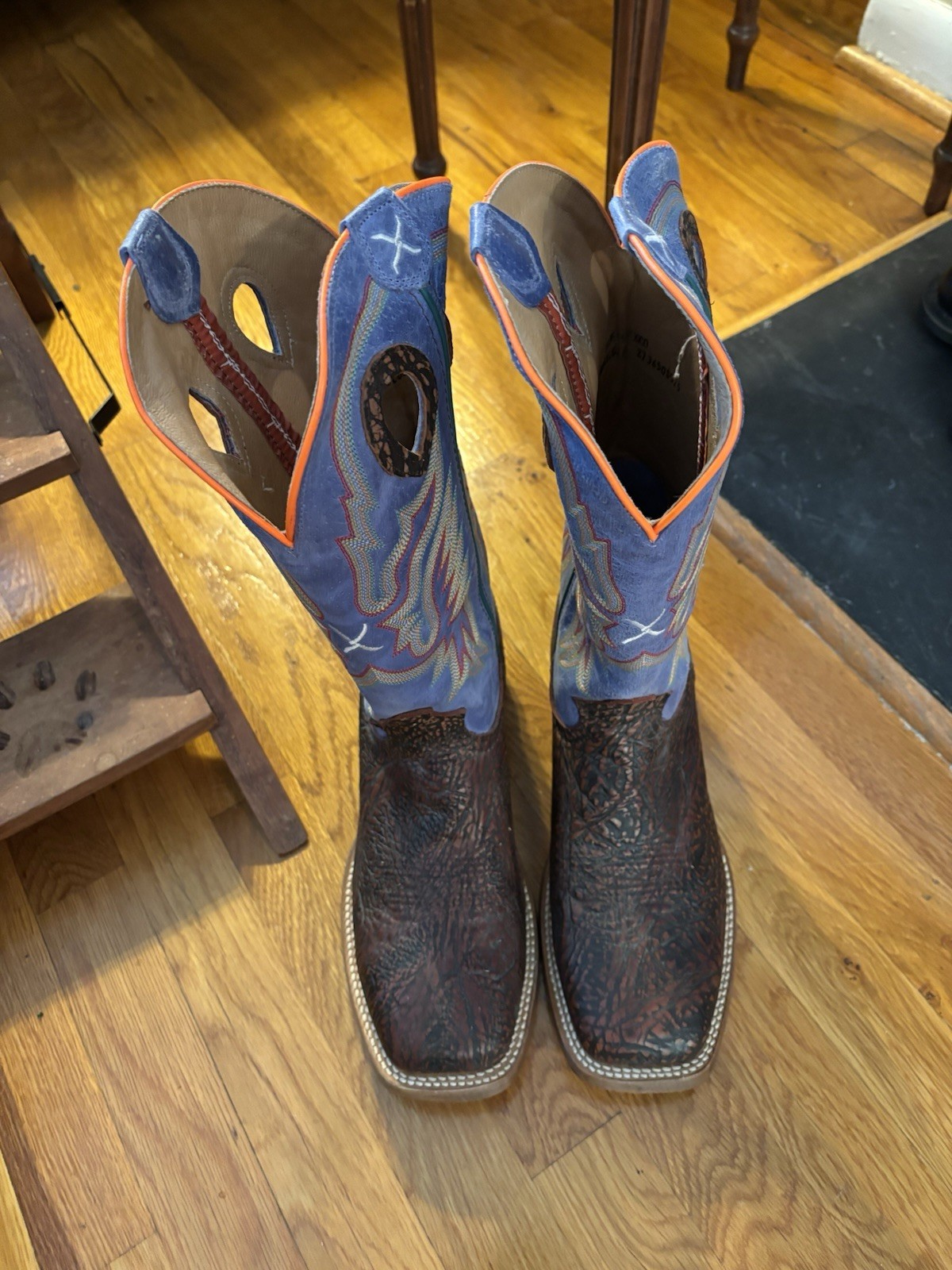 Twisted X Ruff Stock Royal Blue CowboyTwisted × Boots - Square Toe Twisted X Ruff Stock Royal Blue CowboyTwisted × Boots - Square Toe