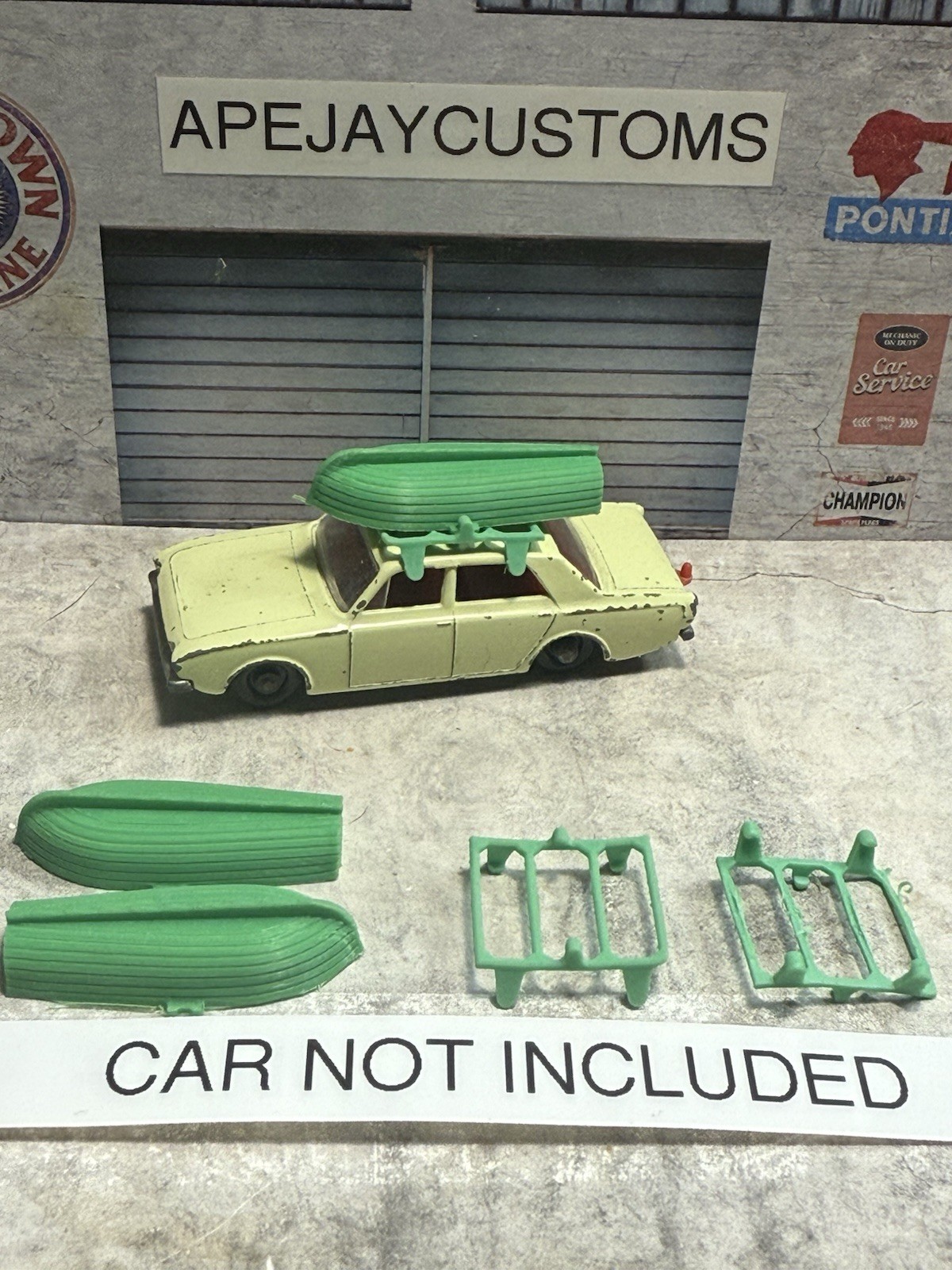 2 boats and 2 racks for Matchbox Lesney no 45 Ford Corsair 2 boats and 2 racks for Matchbox Lesney no 45 Ford Corsair