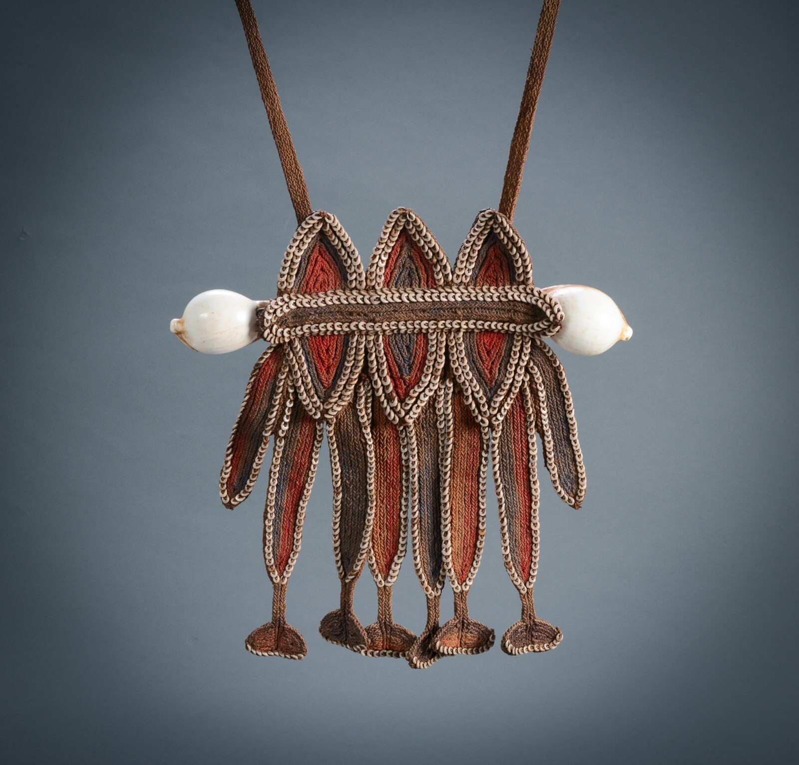 MAN’S PECTORAL Henganofi, Eastern Highlands, PNG MAN’S PECTORAL Henganofi, Eastern Highlands, PNG