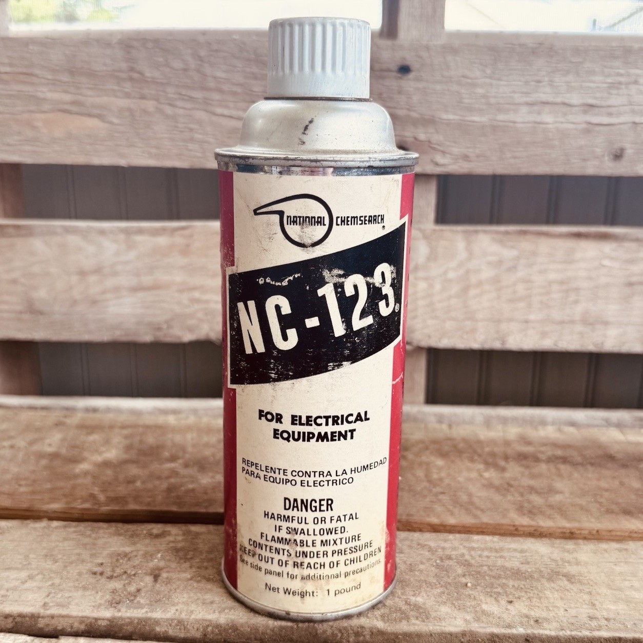 Vintage National Chemsearch No-123 Displaces Moisture For Electrical Equip. Vintage National Chemsearch No-123 Displaces Moisture For Electrical Equip.