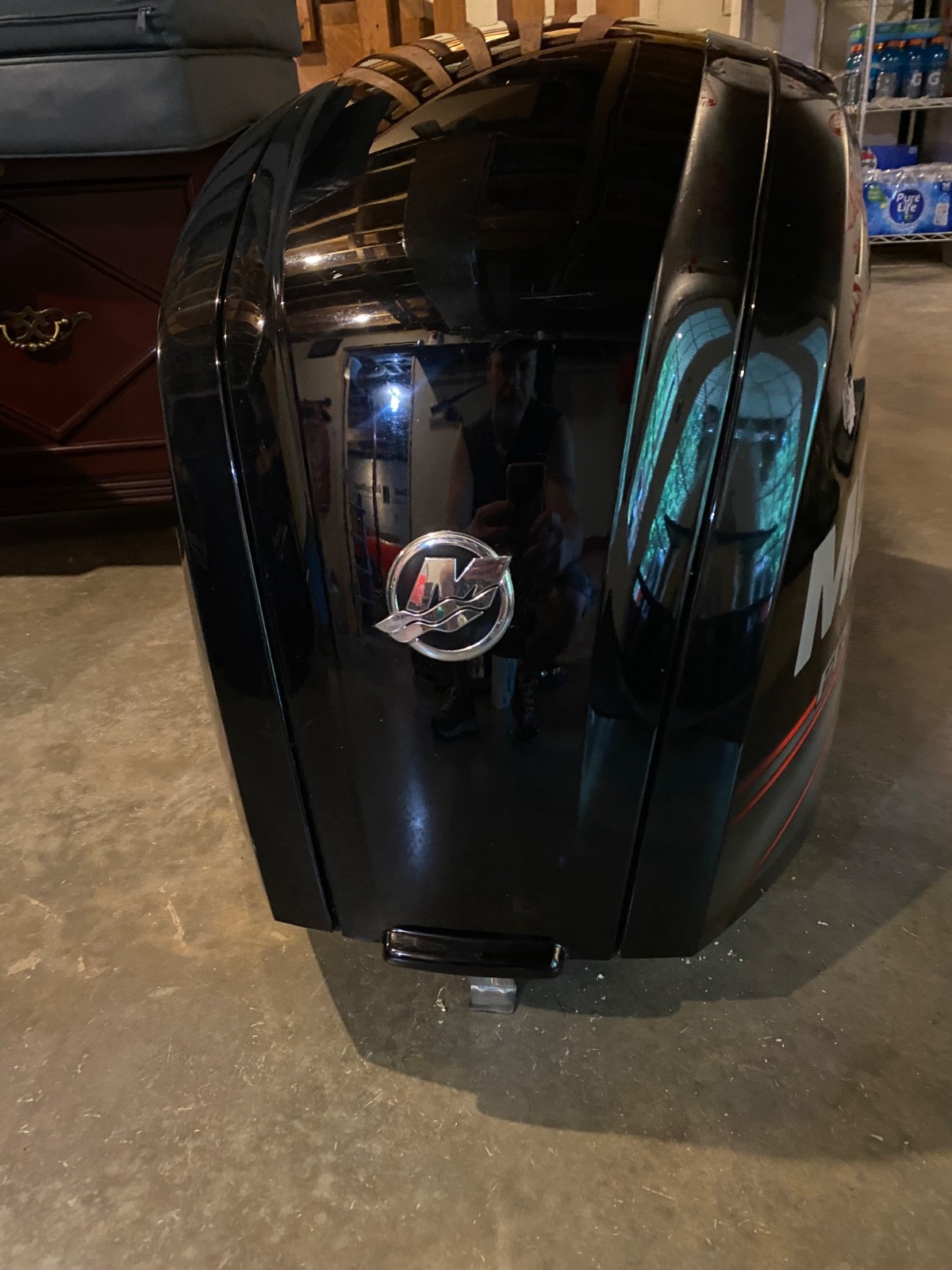 2019 Mercury 115 hp Four Stroke Outboard Motor cowl 2019 Mercury 115 hp Four Stroke Outboard Motor cowl