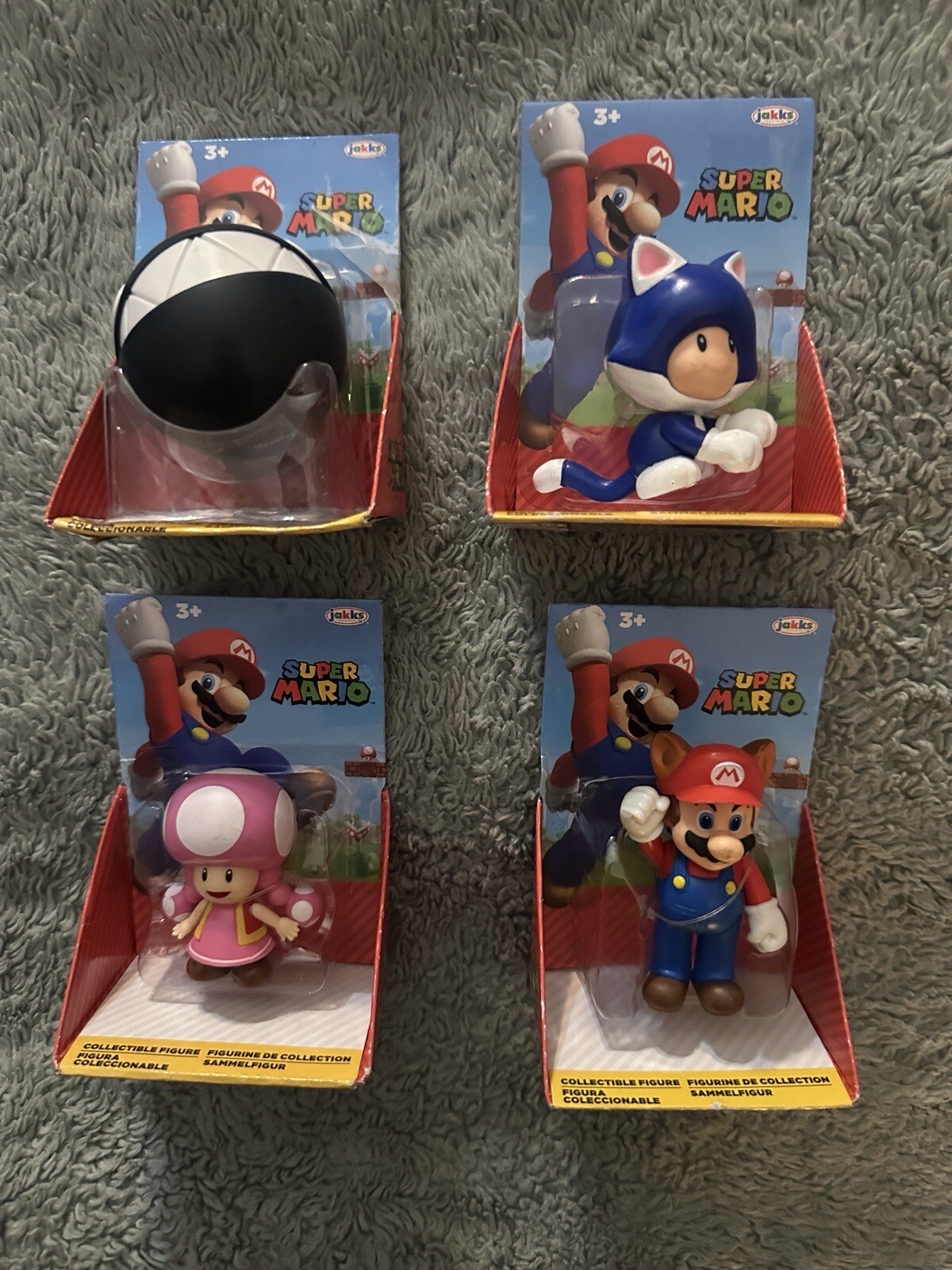 4, Nintendo World of Super Mario Raccoon Mario, Chain Chomp, Toadette & Cat Toad