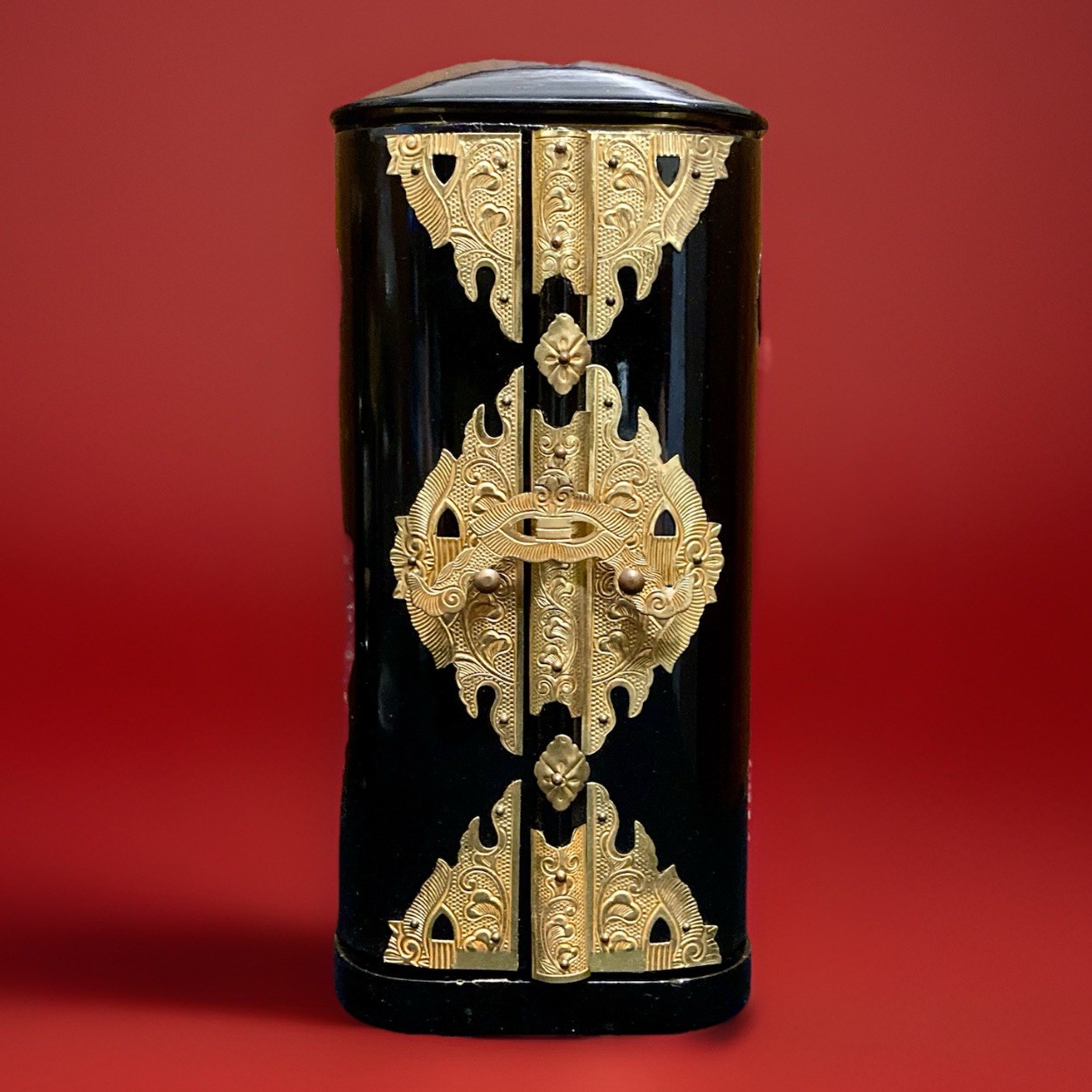 Beautiful Vintage/Antique Black Lacquer + Giltwood Japanese Zushi Shrine Beautiful Vintage/Antique Black Lacquer + Giltwood Japanese Zushi Shrine