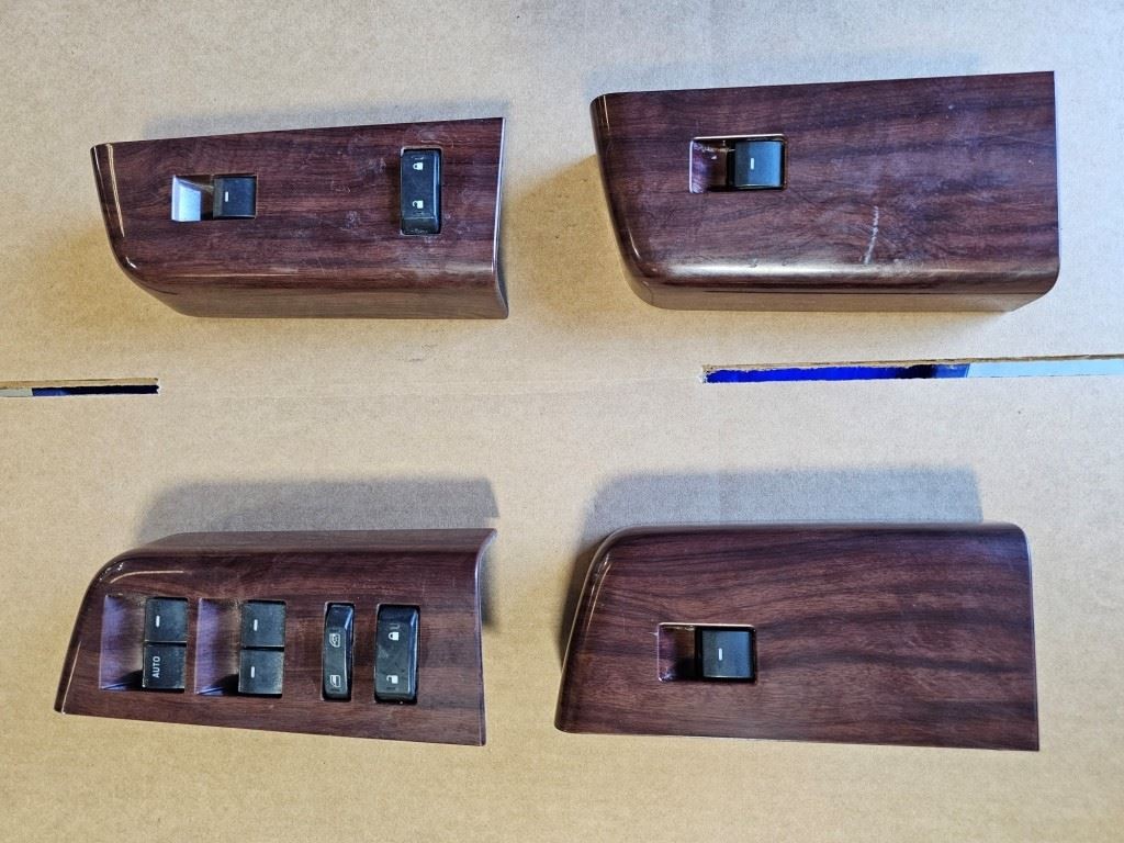08-10 Ford F350 Super Duty USED CREW CAB Front / Rear WOOD Trim Door Switches