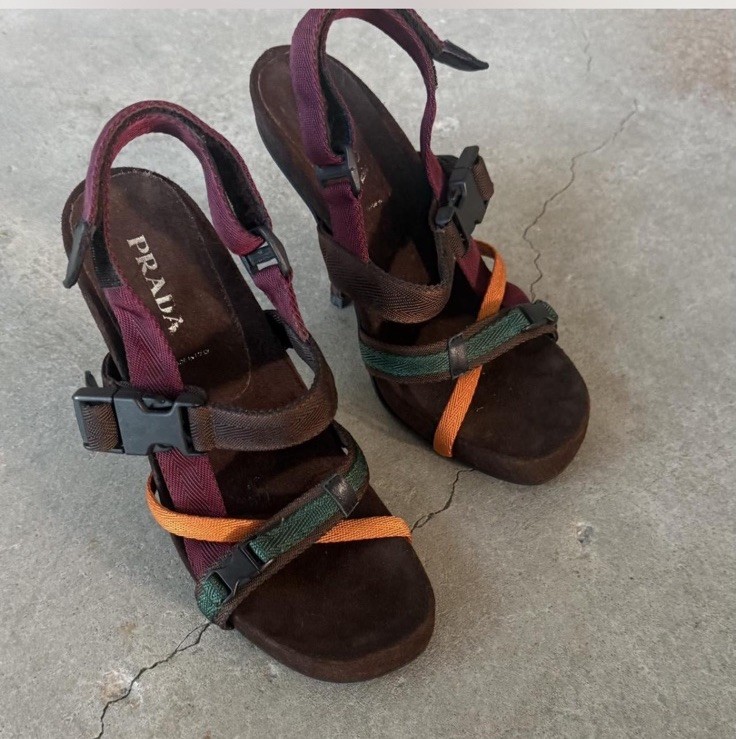 RARE VINTAGE 2004 Runway Prada Suede Nylon sport Strappy heel Sandal 38.5 RARE VINTAGE 2004 Runway Prada Suede Nylon sport Strappy heel Sandal 38.5