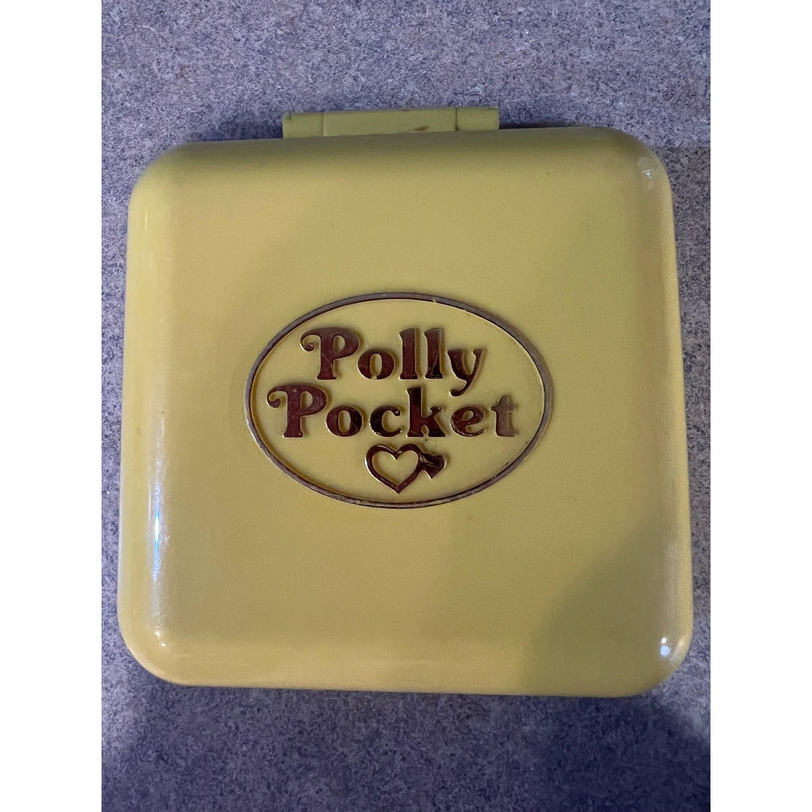 Vintage 1989 Bluebird Polly Pocket Nursery School Compact Yellow Square Toy