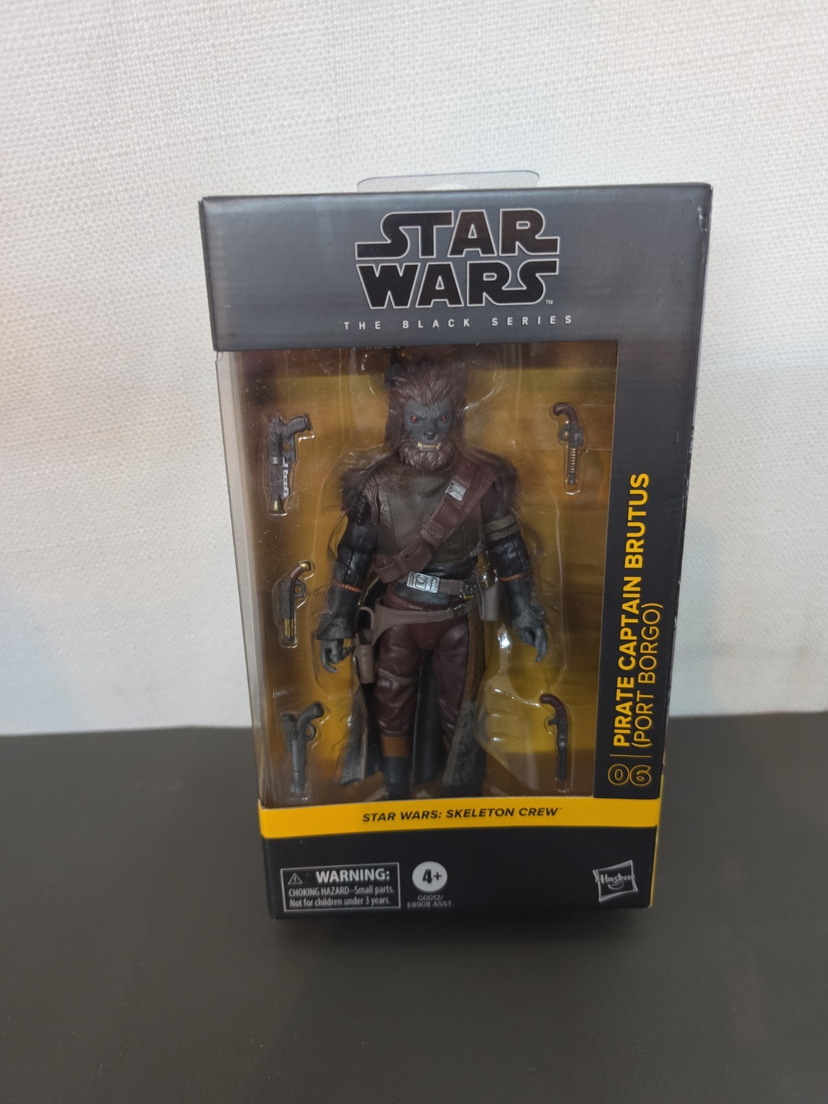 Star Wars Skeleton Crew PIRATE CAPTAIN BRUTUS Port Borgo 6\