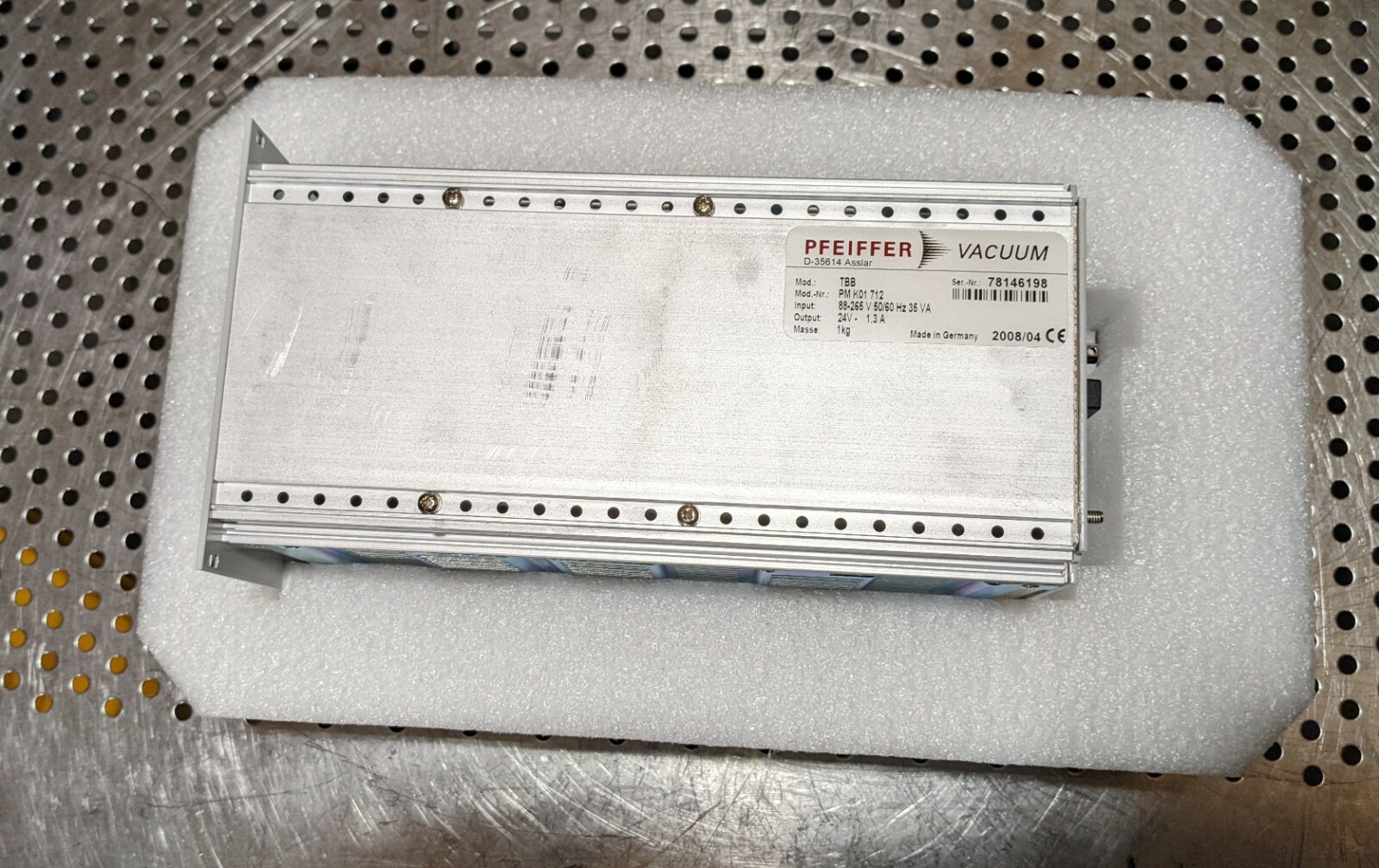 pfeiffer vacuum TBB battery box for TCM 1601 controller of mag-lev turbopumps pfeiffer vacuum TBB battery box for TCM 1601 controller of mag-lev turbopumps