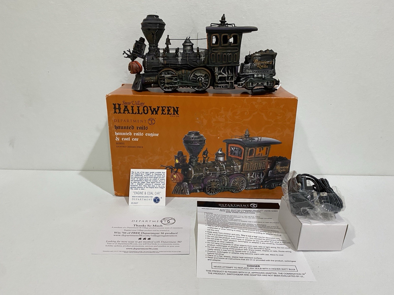 Dept 56 800001 Haunted Rails Engine & Coal Car Halloween Snow Village NEW