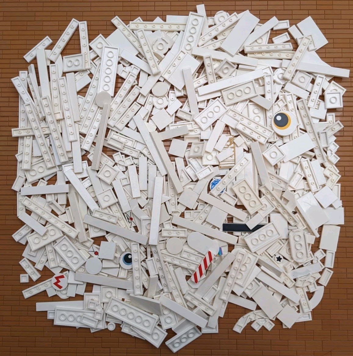 LEGO 400pcs White Tiles 1x2 1x3 1x4 1x6 1x8 2x4 2x2 Mix Tiles Flat Plate Smooth