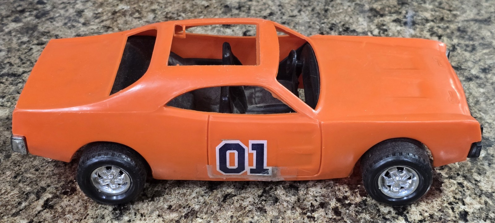 1980 Mego Dukes of Hazzard GENERAL LEE Plastic Toy Model Car