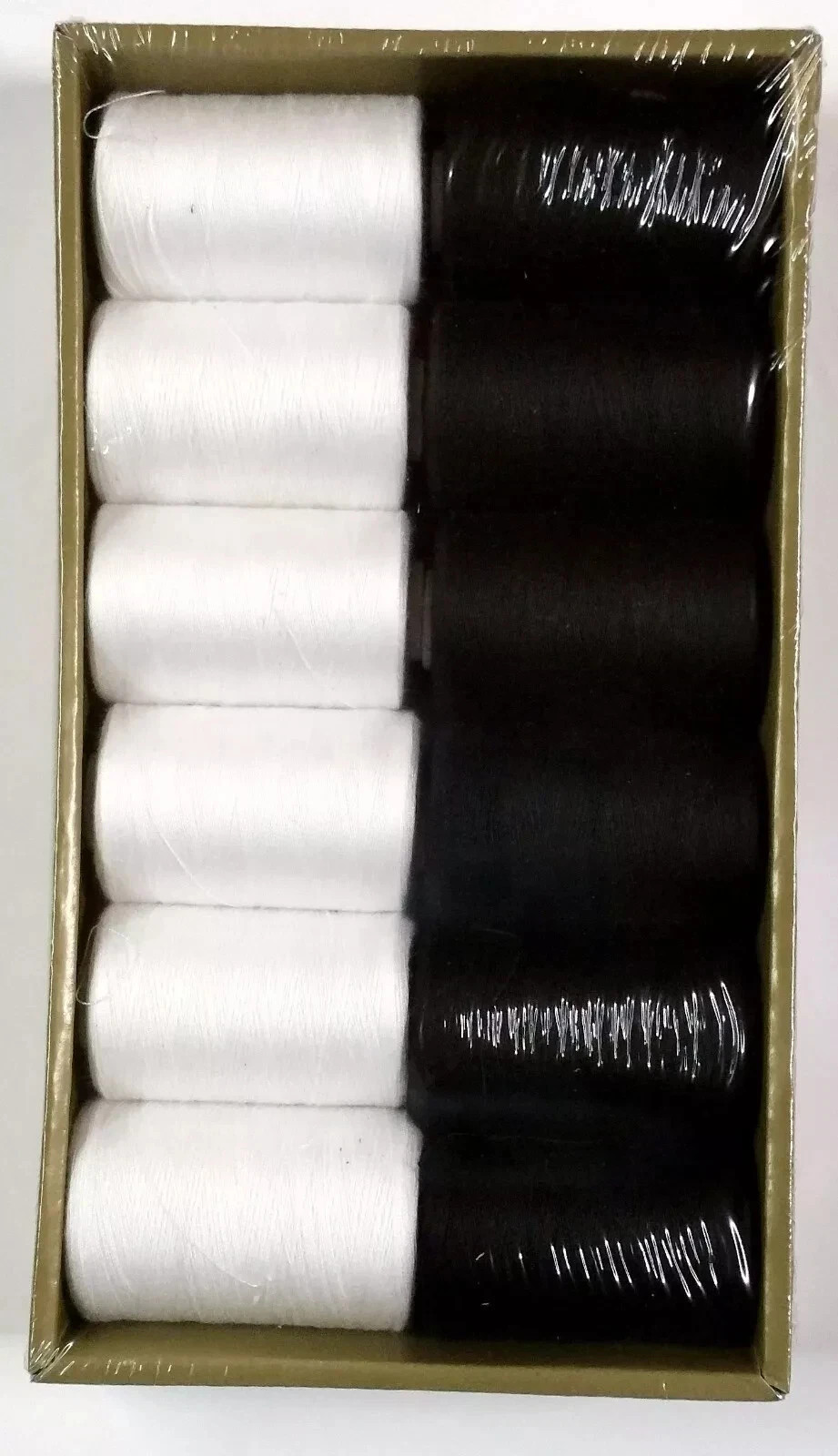 4 Spools Sewing Thread Polyester 2 White and 2 Black - NEW (Free shipping) 4 Spools Sewing Thread Polyester 2 White and 2 Black - NEW (Free shipping)