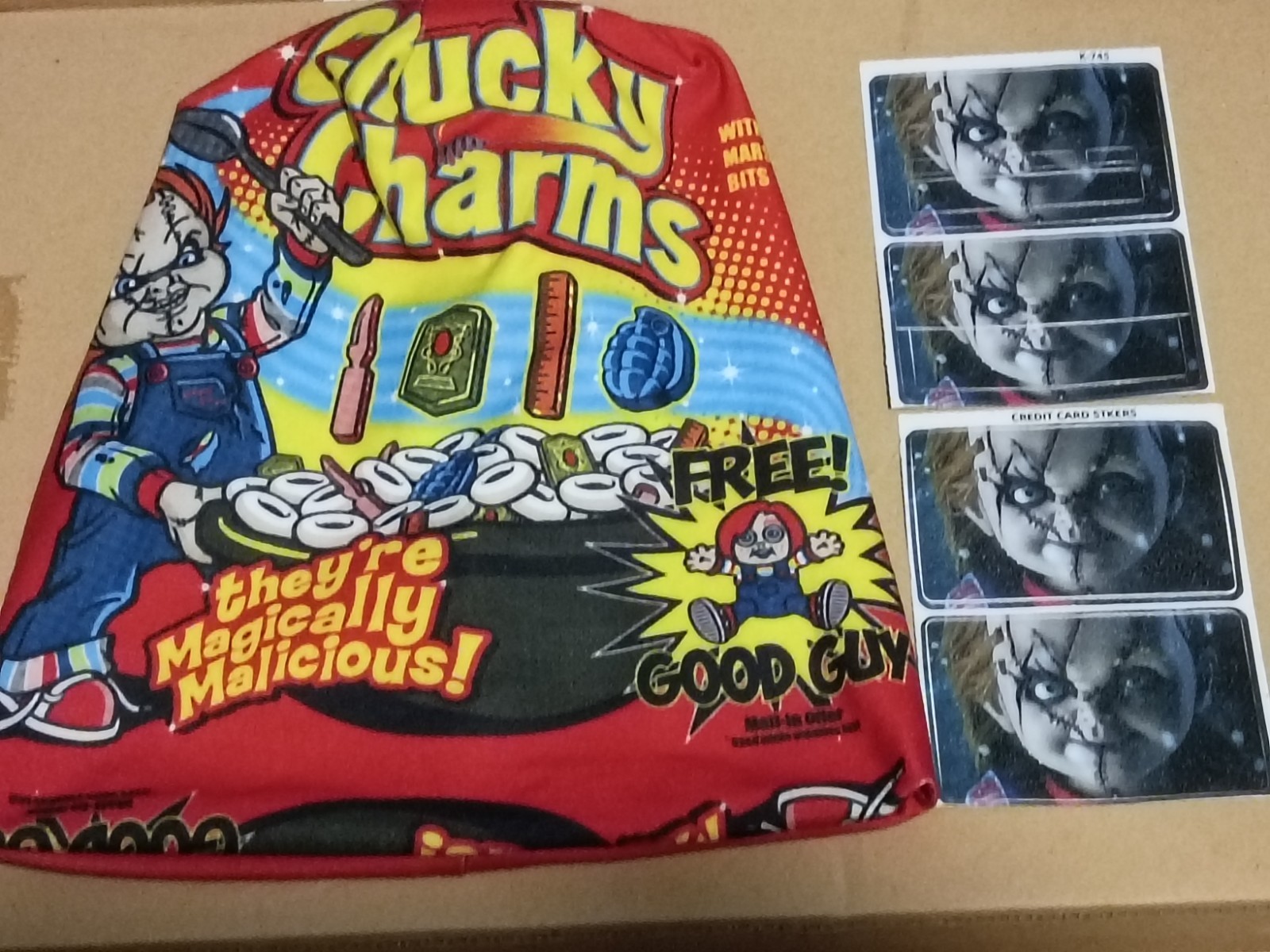 Child\'s Play Chucky Beanie Cap + 4 different style Chucky credit card stickers Child\'s Play Chucky Beanie Cap + 4 different style Chucky credit card stickers