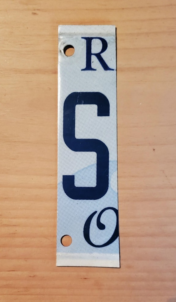Real License Plate Letters & Numbers (Middle Cut) – Metal Craft Pieces for Signs