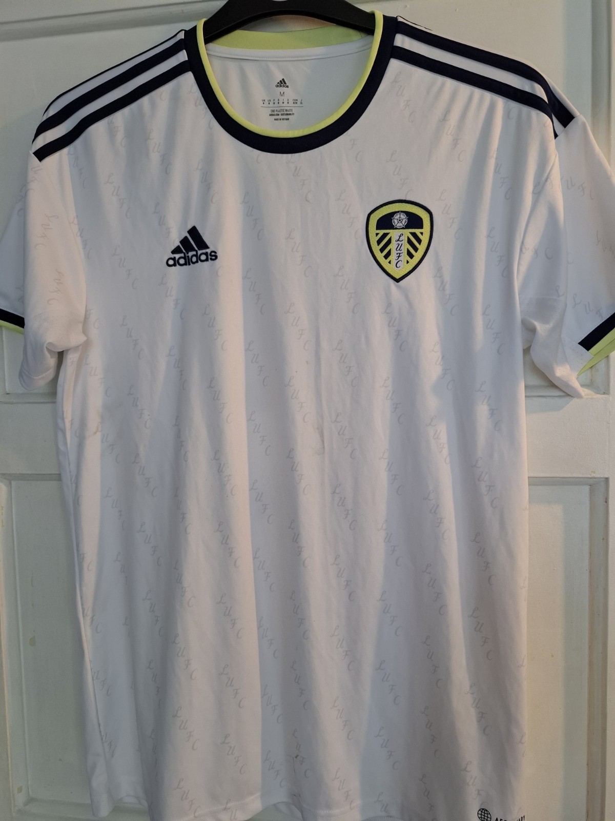 Leeds United Adidas Home Shirt 21-22, Number 19,Size Medium, See Pics. Leeds United Adidas Home Shirt 21-22, Number 19,Size Medium, See Pics.