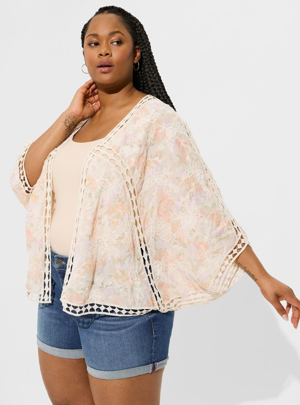 Torrid Plus 2X Crochet Lace Inset Kimono Sleeve Topper Floral Dew Boho Chic NWT Torrid Plus 2X Crochet Lace Inset Kimono Sleeve Topper Floral Dew Boho Chic NWT