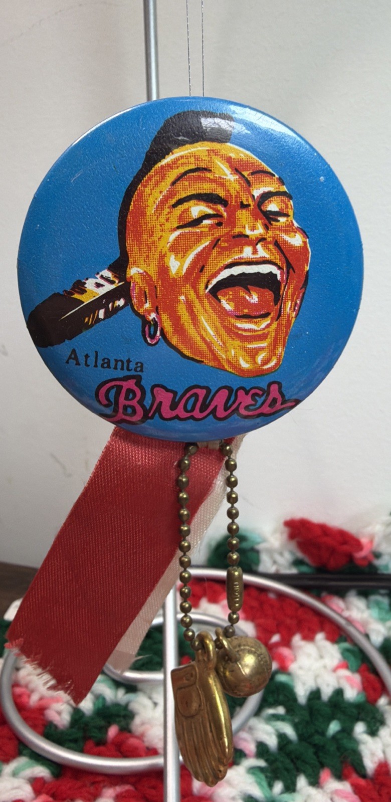 Vintage 1960s Atlanta Braves Pinback Button Complete Ribbon Glove & Ball Charm Vintage 1960s Atlanta Braves Pinback Button Complete Ribbon Glove & Ball Charm