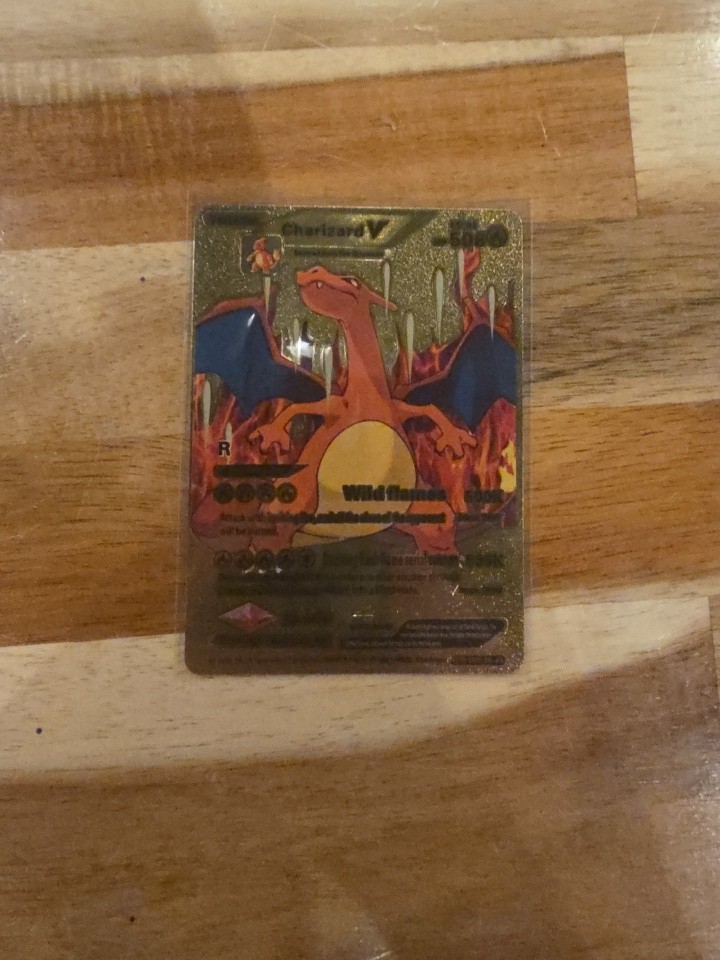 Nintendo Pokemon TCG Charizard V (SWSH050 Promo) Holo Rare Fan Art Nintendo Pokemon TCG Charizard V (SWSH050 Promo) Holo Rare Fan Art
