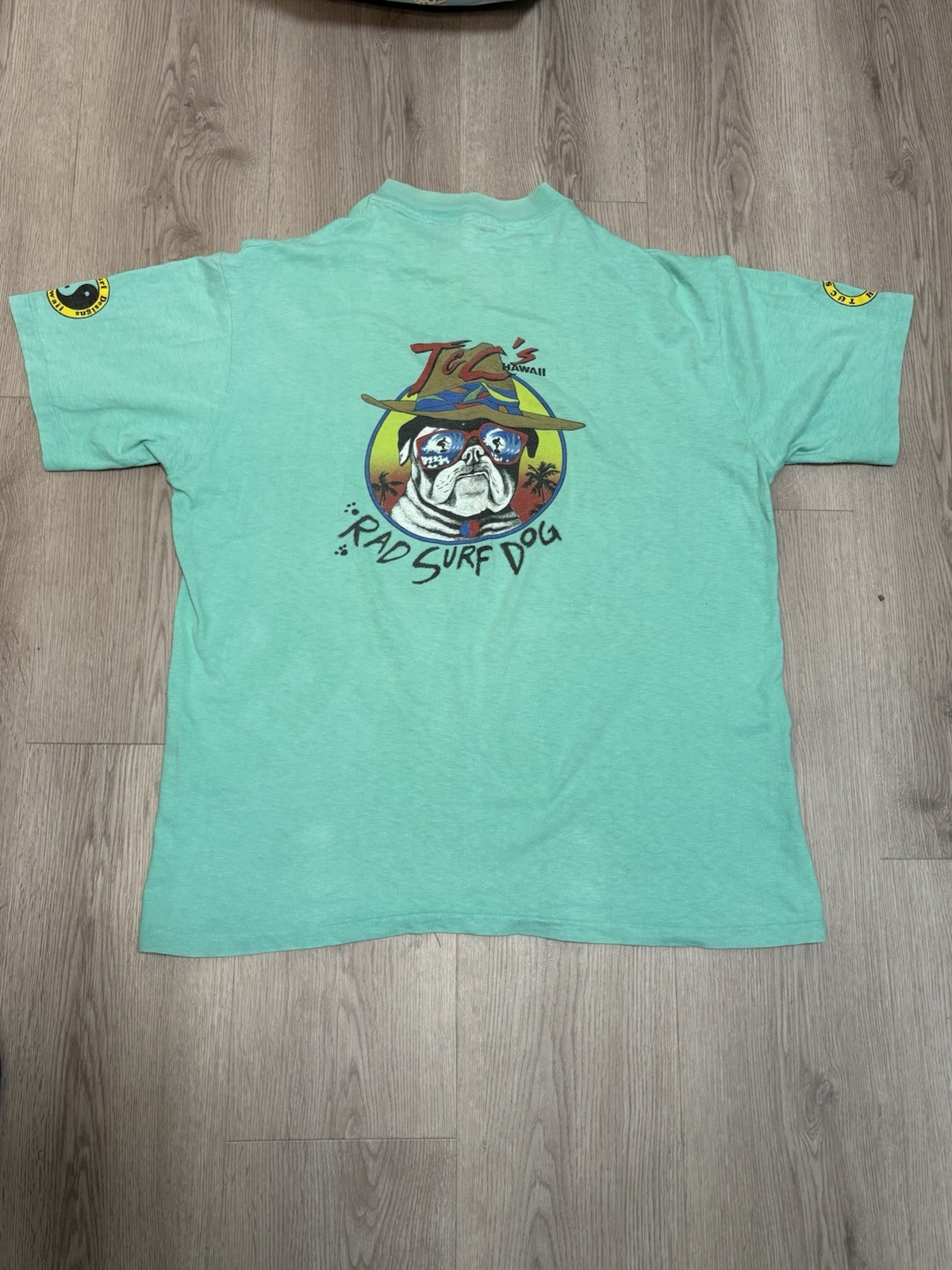 Vintage T & C Rad Surf Dog Skate Surf T Shirt LARGE Mock Neck Hawaii USA Tag
