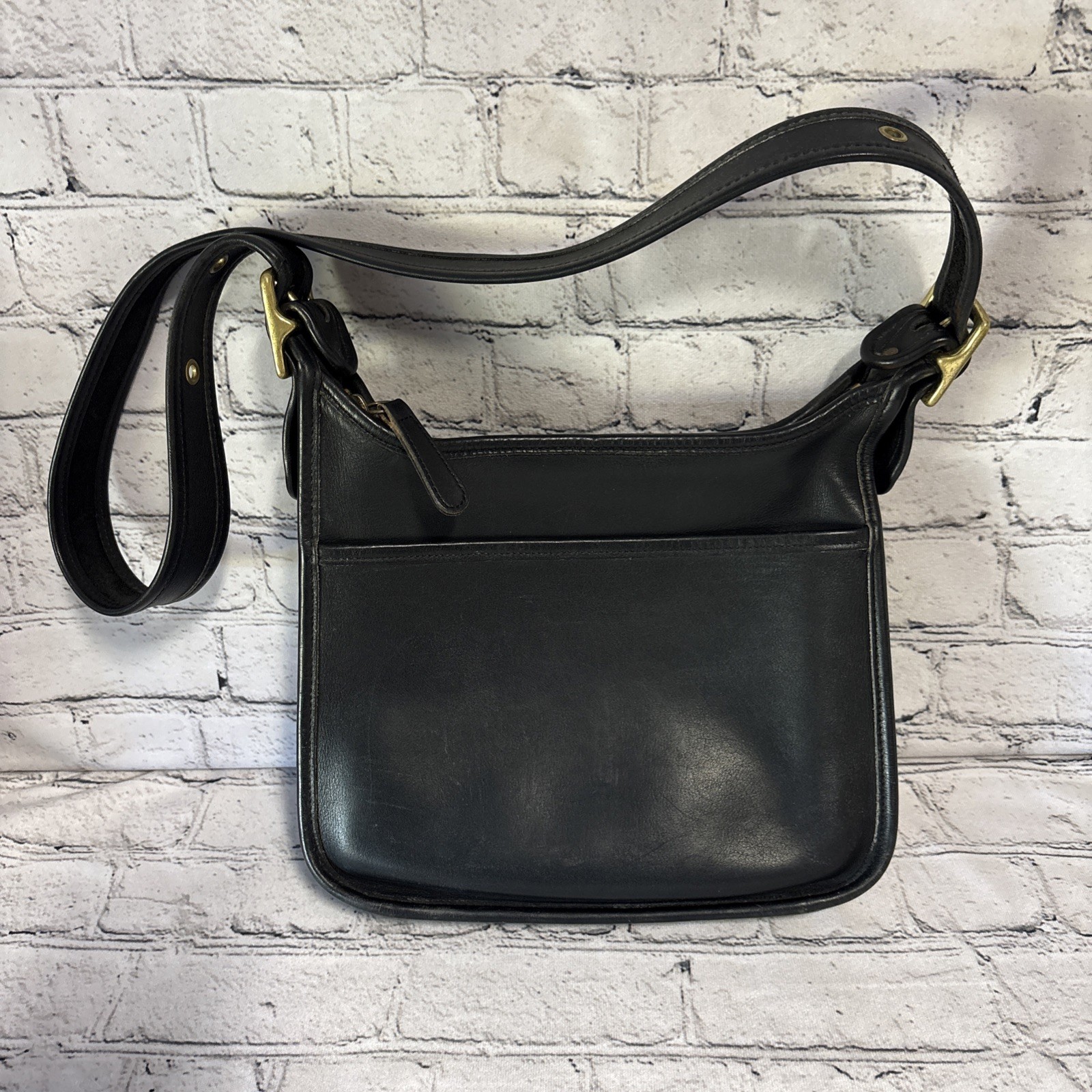Coach Vintage Legacy Bag Zip #9966 Black Leather Shoulder Bag Crossbody Coach Vintage Legacy Bag Zip #9966 Black Leather Shoulder Bag Crossbody