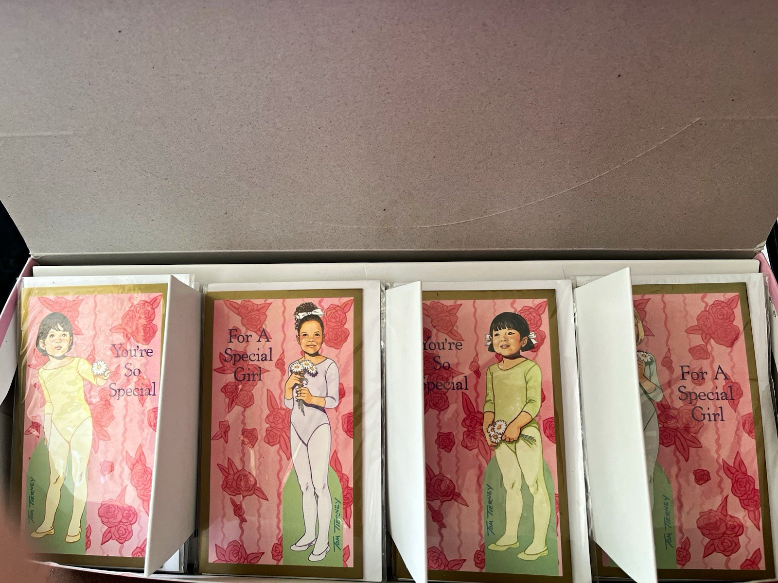 B. Shackman/ Tom Tierney 1995 Paper Doll Greeting Cards Set, Uncut Sealed ￼12 ct