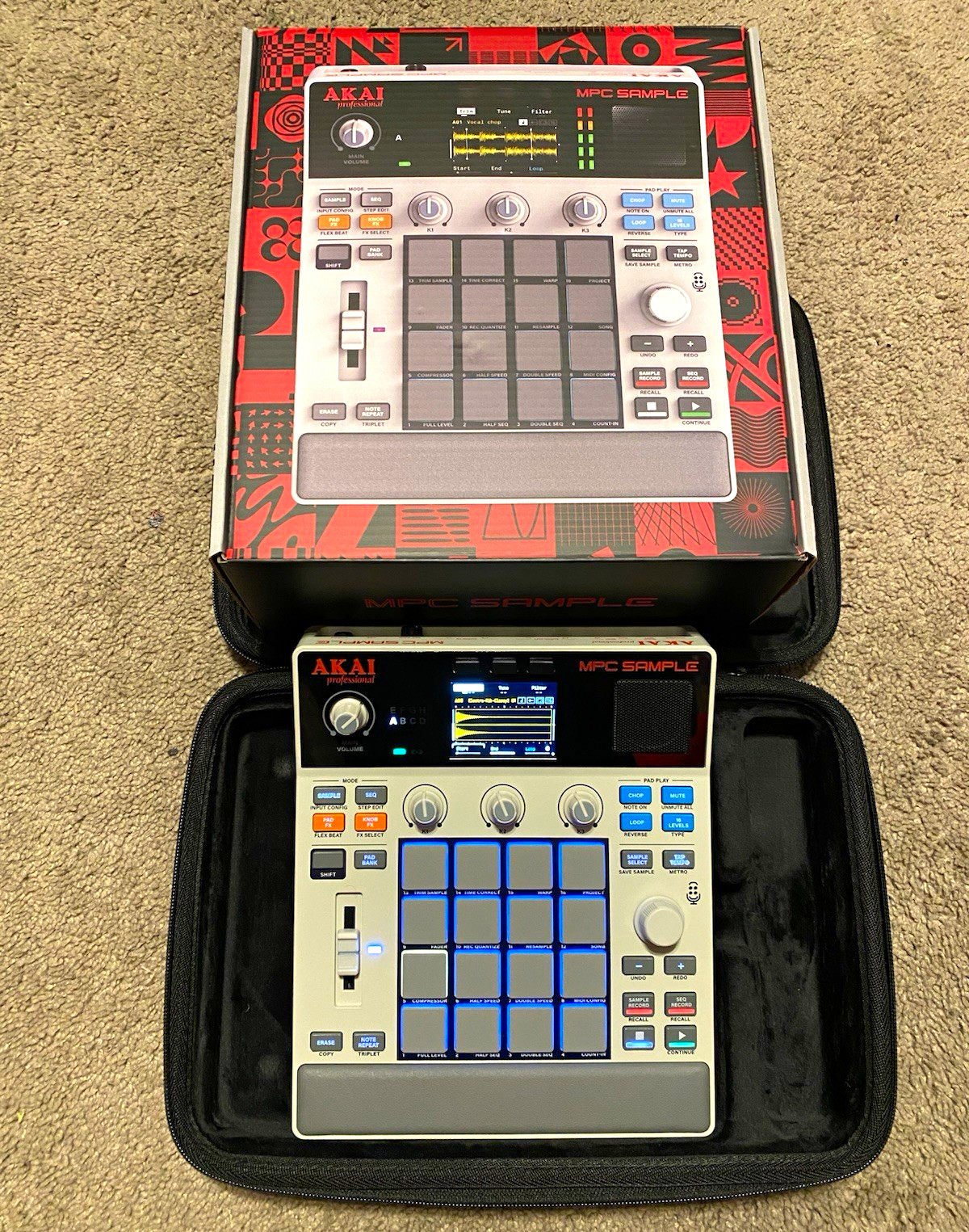 Akai Professional MPC Sample Sampler & Sequencer w/ Case, 16 Pads, USB/MIDI Akai Professional MPC Sample Sampler & Sequencer w/ Case, 16 Pads, USB/MIDI