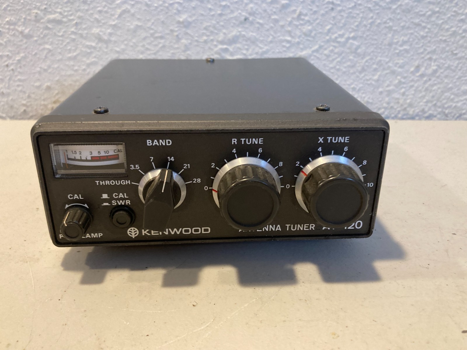 TRIO Kenwood AT-120 Amateur Ham Radio Antenna Tuner