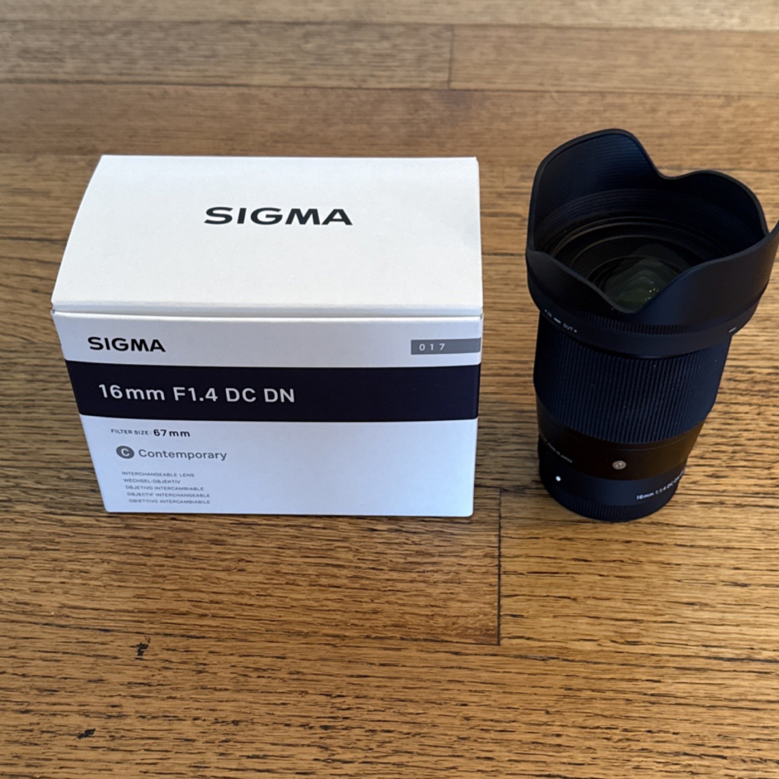 Sigma 16mm f/1.4 DC DN Contemporary Prime Lens for Sony E Mount Sigma 16mm f/1.4 DC DN Contemporary Prime Lens for Sony E Mount