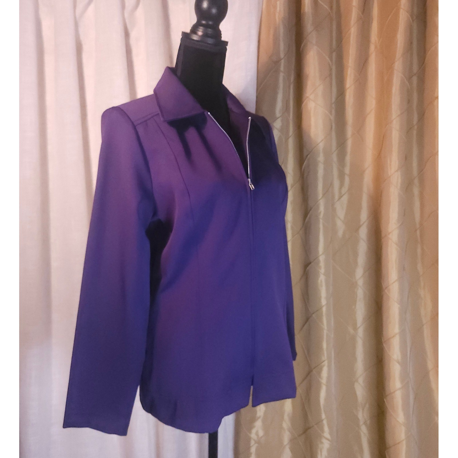 True Vintage Grape Purple Zipping Sport Jacket By Maren
